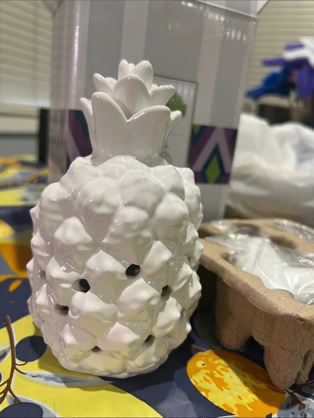 Scentsy White Ceramic Pineapple Warmer